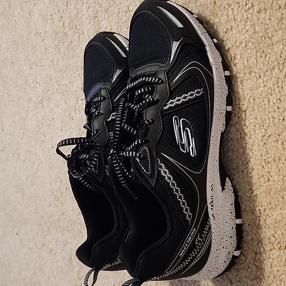 Skechers Black Trail Sneakers Size 9 - Picture 2 of 10